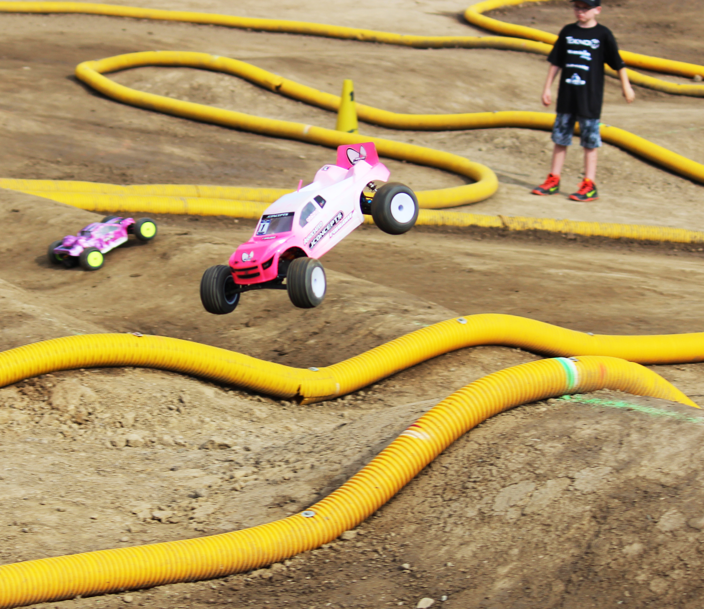 XFactory won both Truck classes at second round of THE Series